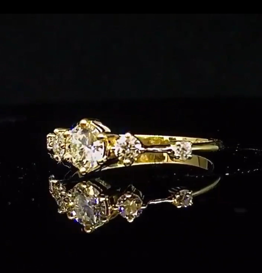 Gold Gentle Diamond Ring