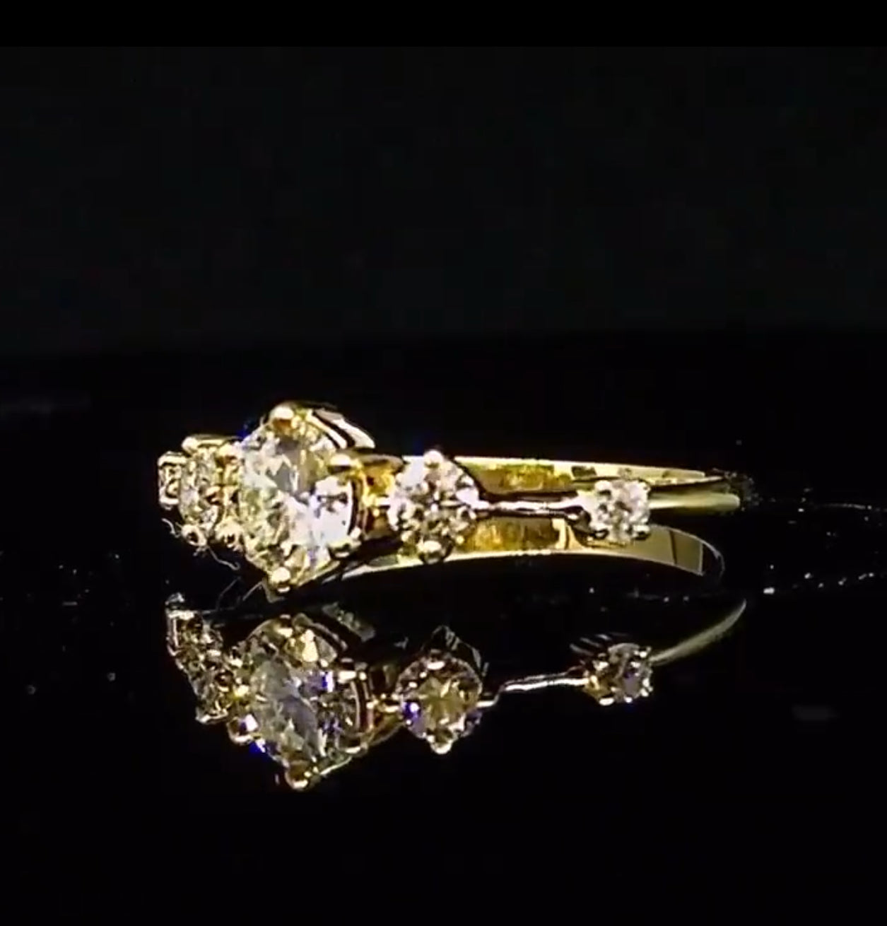 Gold Gentle Diamond Ring