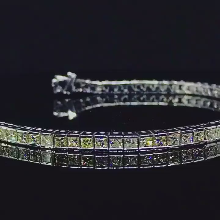 Silver Diamond linked Cube